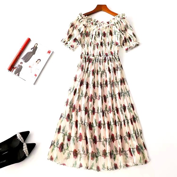 Sweet princess  dress Size  S or M - Picture 1 of 5